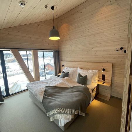 Brimibue Hotel لوم المظهر الخارجي الصورة
